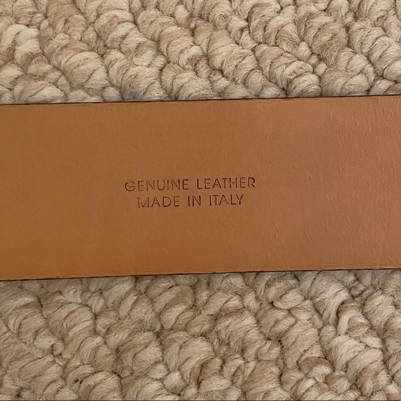 Harold’s Brown Leather Belt with Red Buckle - Picture 4 of 9